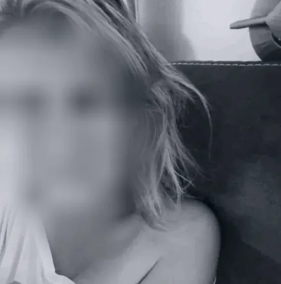 Ariadna, 36 años